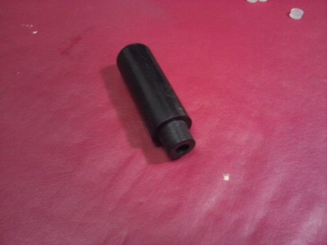 Grommet pusher